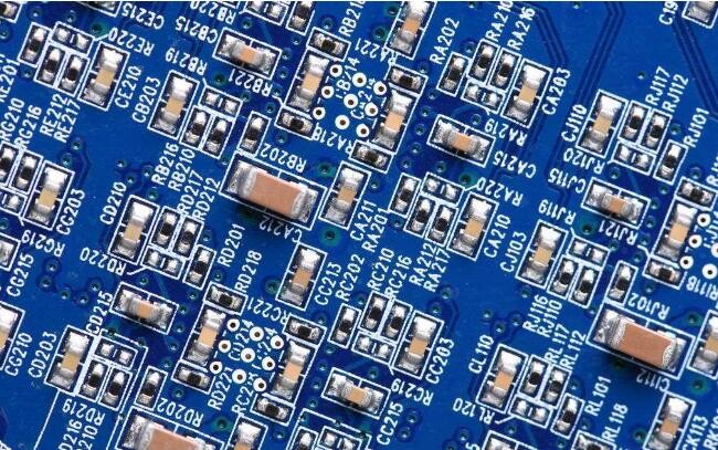浅谈印刷线路板外层线路制作工艺——减成法与半加成法