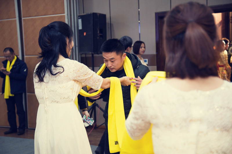 戴围巾1.jpg 戴围巾1.jpg