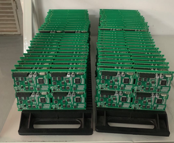 PCB线路板尺寸和表面贴装的使用