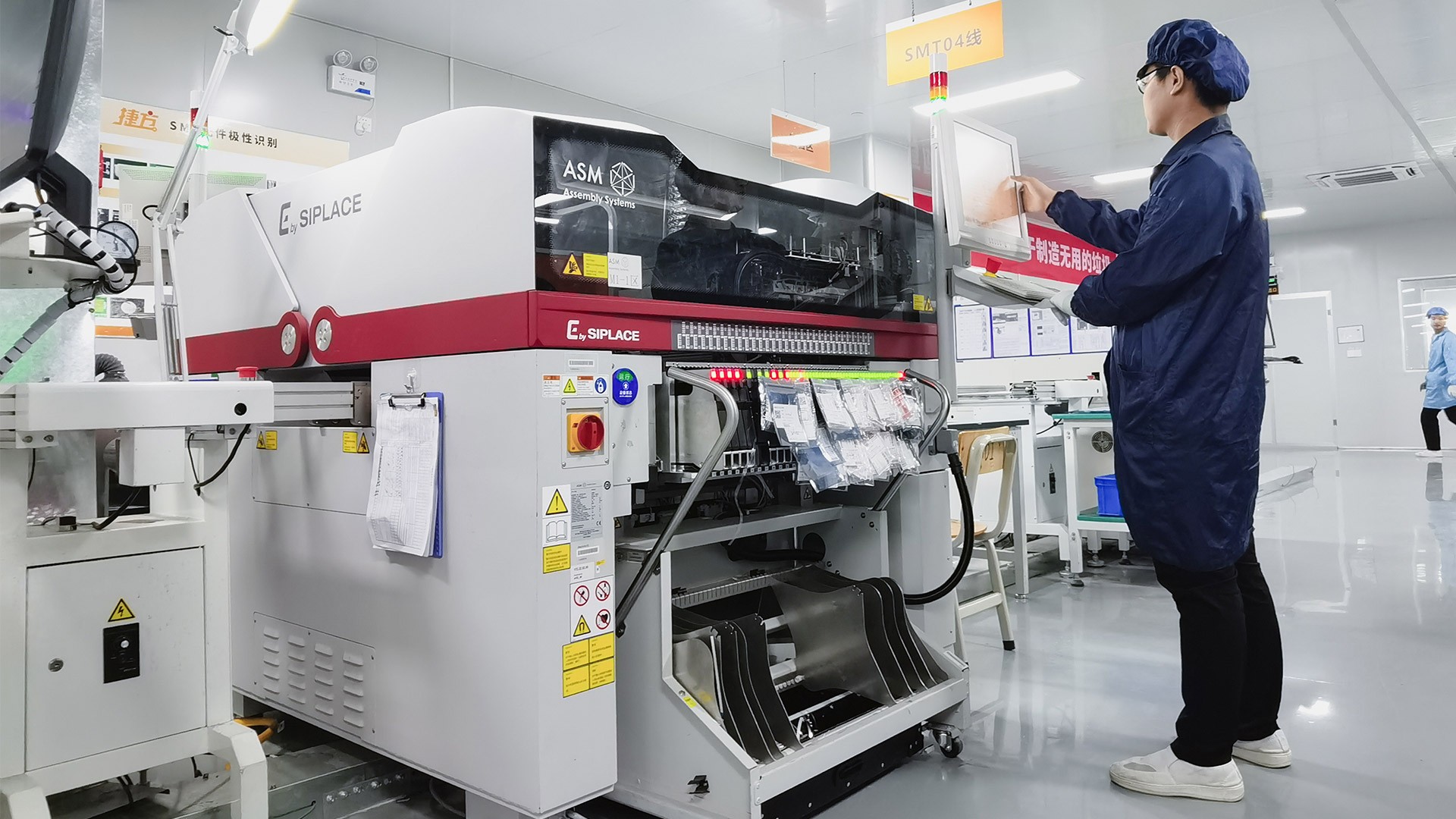 SMT PCB 装配线,具有用于精密制造的自动元件放置