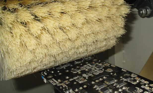 干膜阻焊层附着力的PCB表面处理 干膜阻焊层附着力的PCB表面处理