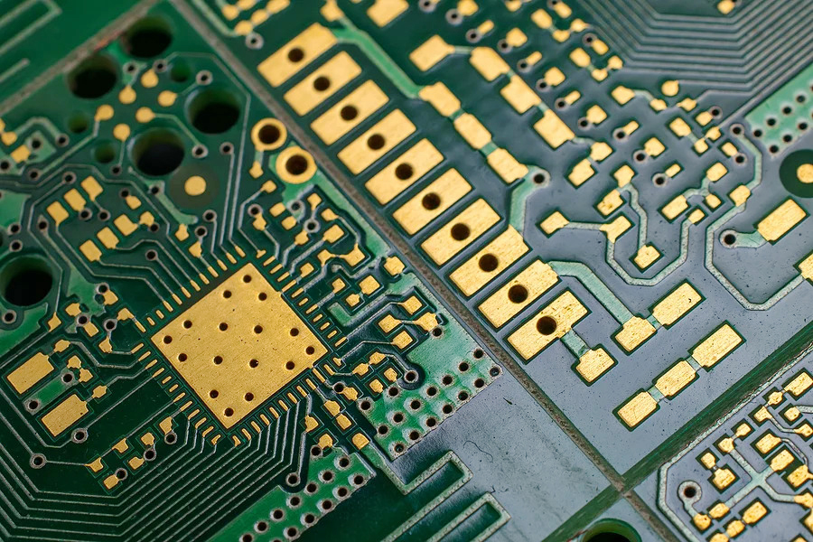 高频PCB上的ENIG表面处理层