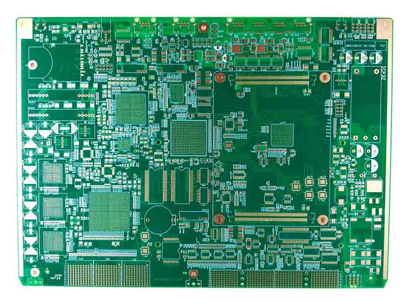 用于带有标签组件的智能家居设备的多层 PCB 设计