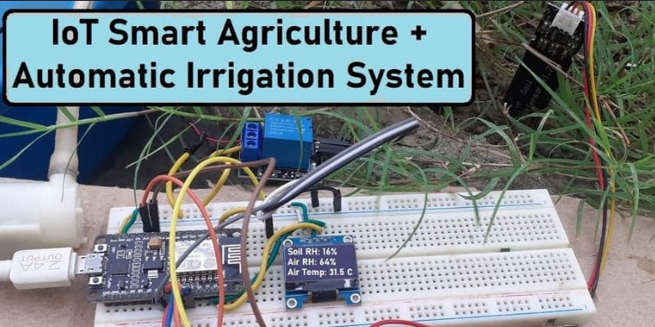 带有 PCB 的紧凑型物联网设备，用于农场的智能农业监控。