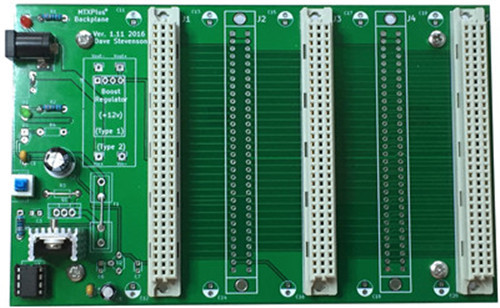 重庆大学运动会开幕式 学生抬巨型电路板入场