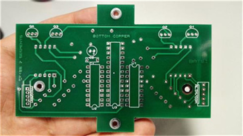 机器人自主充电座PCB图和自主充电原理图